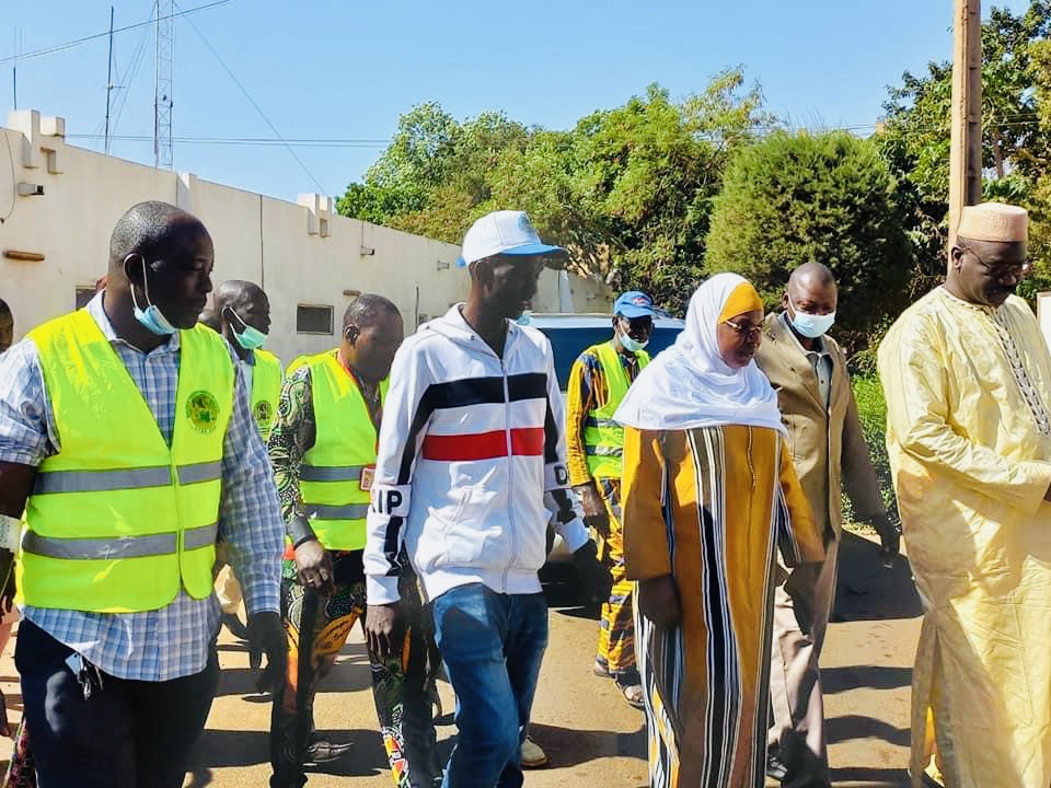CHU Gabriel Touré :Les techniciens de surface secteur santé du Mali au secours des malades.